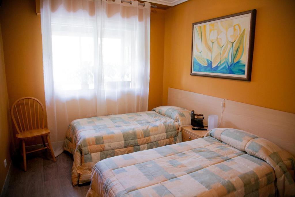 Pension Parque Del Ebro (Adults Only) Logroño Rom bilde